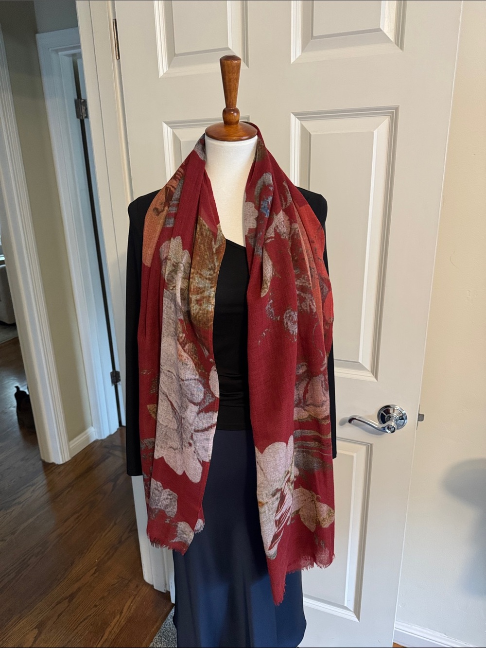 100% wool Women’s Floral Pattern Red Scarf
